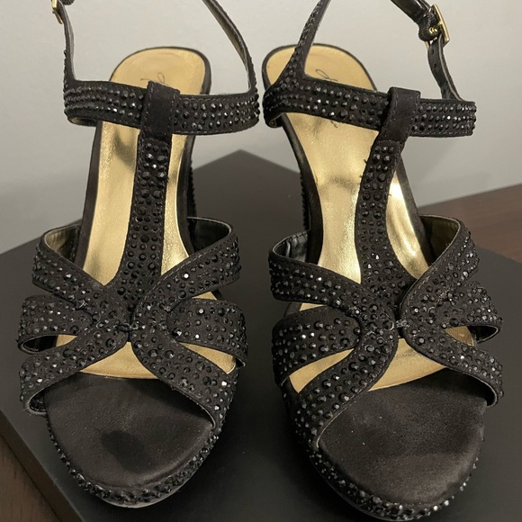 👠🖤Thalia Sodi Black Verrda 2 Embellished Platform Dress Sandals, size 7.5 (EUC) - Picture 2 of 8